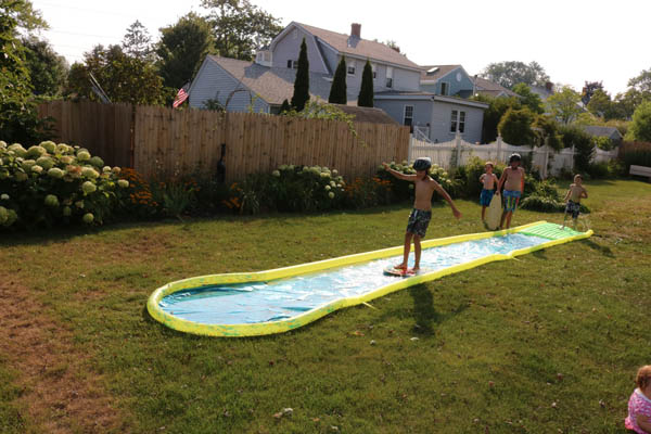 Screamin' 30' Water Slide | Slackers