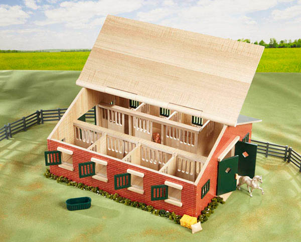 Breyer Stablemates Deluxe Stable Set | Breyer