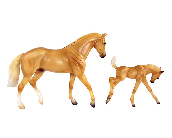 Breyer Classics Palomino Quarter Horse & Foal | Breyer