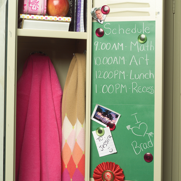 School Green Chalkboard with Chalk (2 sheets) Wallies