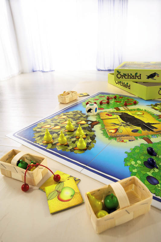 orchard toys lunch box game