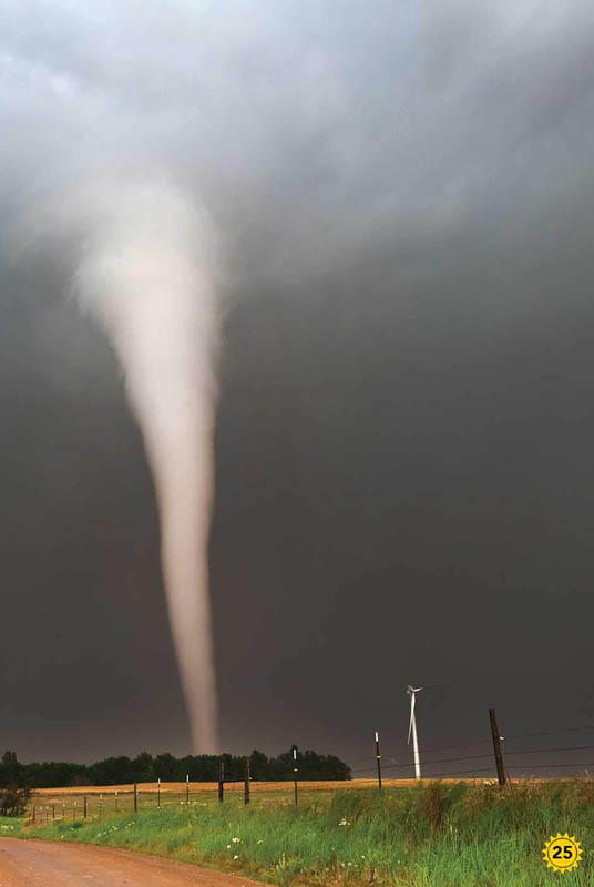 Weather (Ripley Readers Level 1) Ripley Publishing 9781609913236